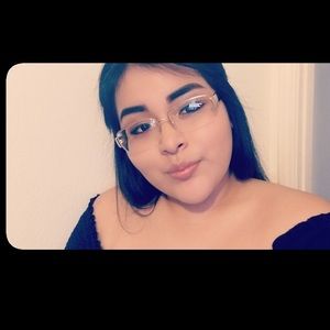 Meet your Posher, Leslie